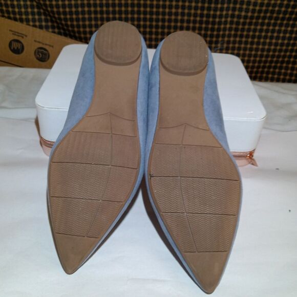 Blue Vegan Suede Pointed Toe Flats sz 7 - Picture 4 of 4